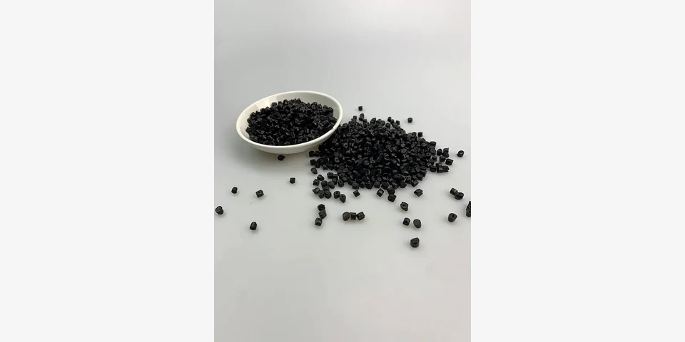 Local product image of DGK-PP DD2-3A conductive PP black pellets used as an EMI shielding PP reference